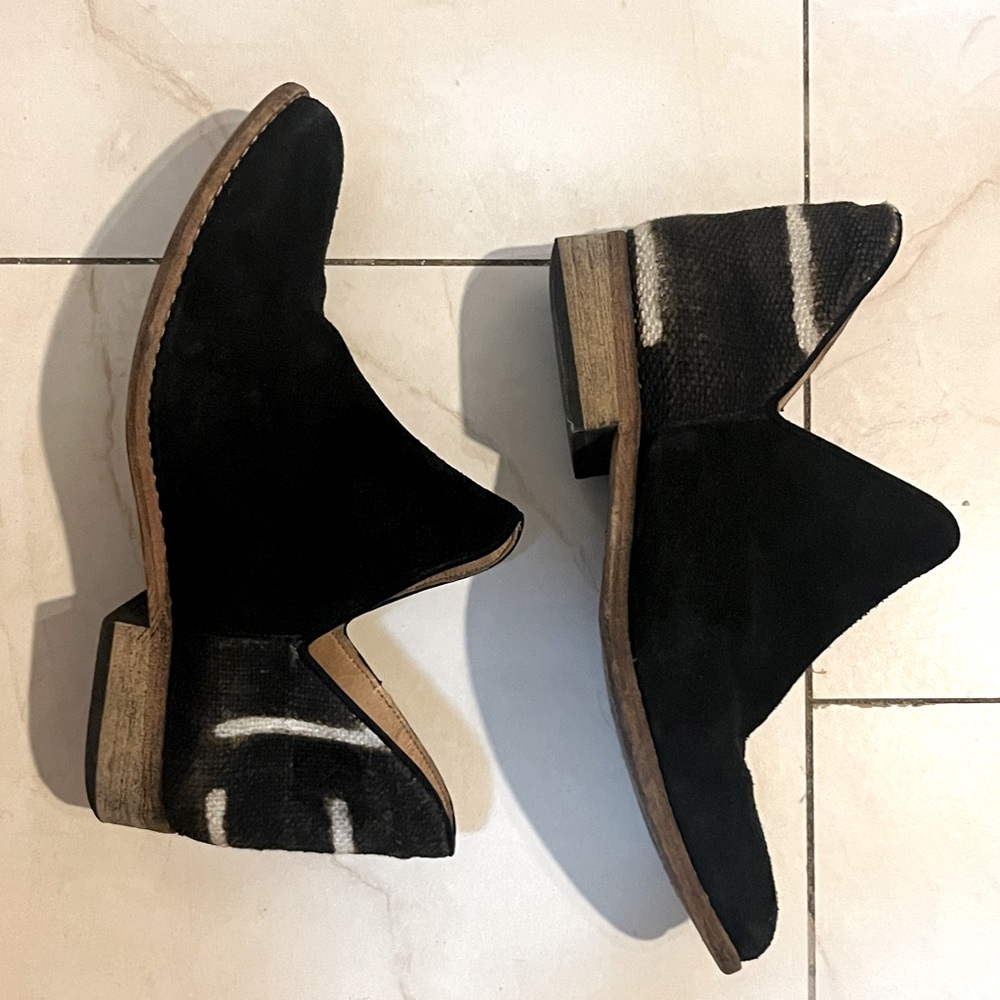 Anthropologie Howsty Leyla Ankle Booties